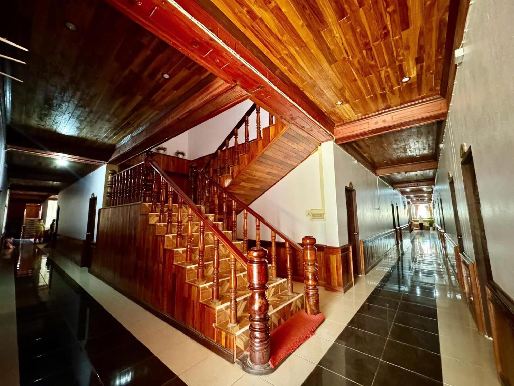 Khampaseuth Hotel วังเวียง ภายนอก รูปภาพ