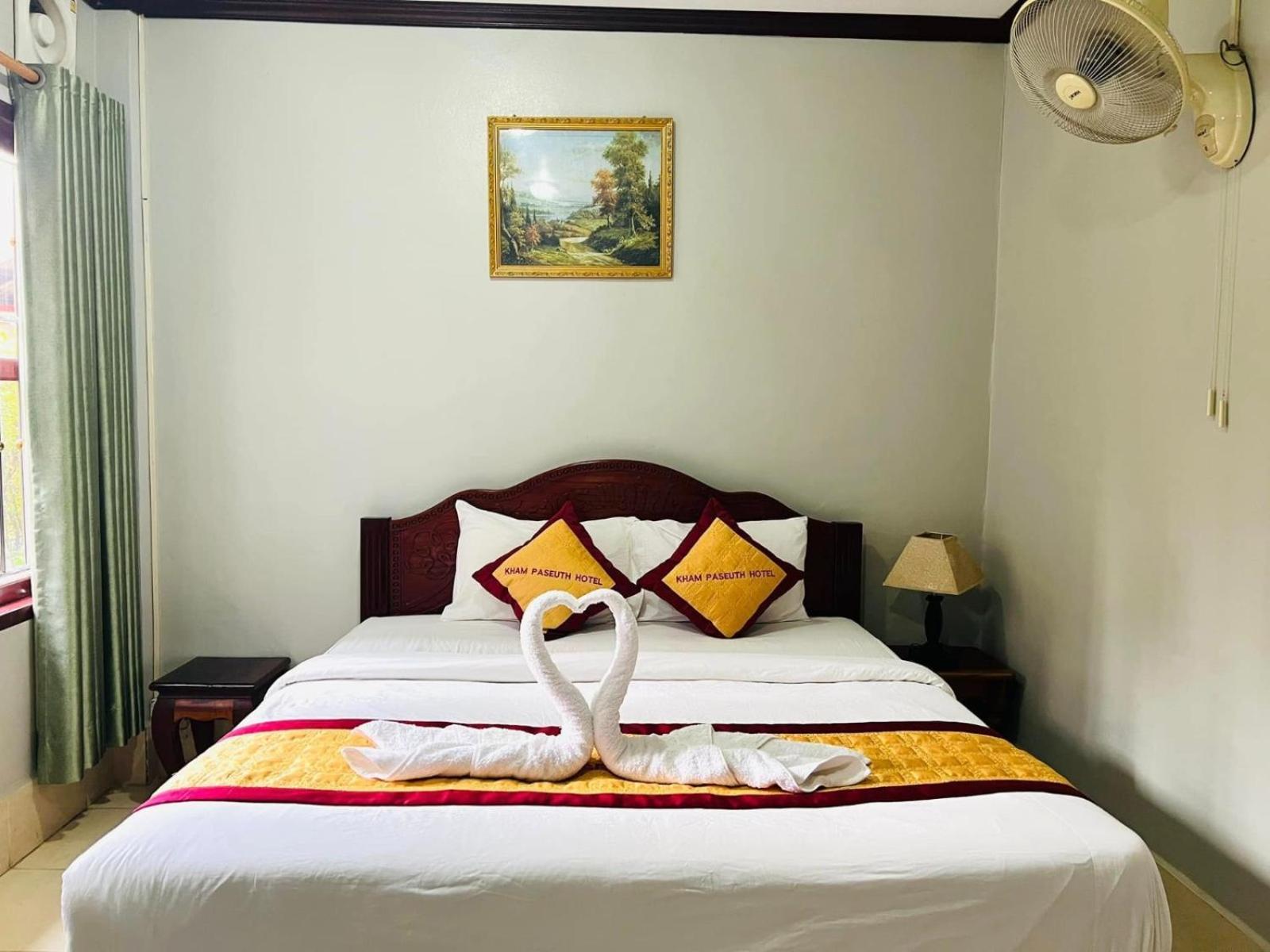 Khampaseuth Hotel วังเวียง ภายนอก รูปภาพ